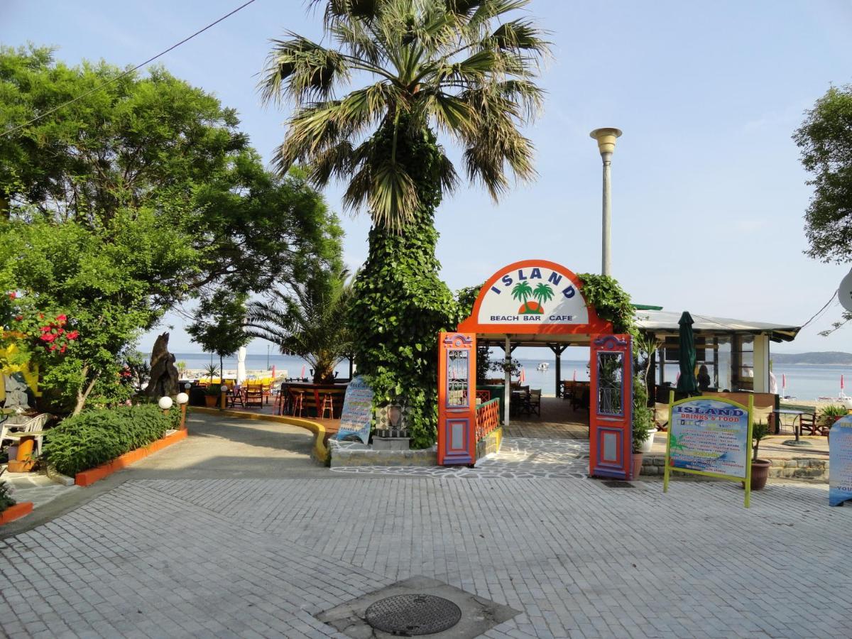 לימנאס Captain'S Beach Apartments מראה חיצוני תמונה