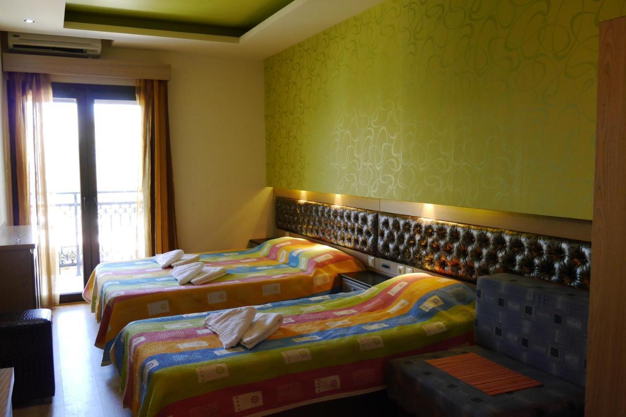 לימנאס Captain'S Beach Apartments מראה חיצוני תמונה