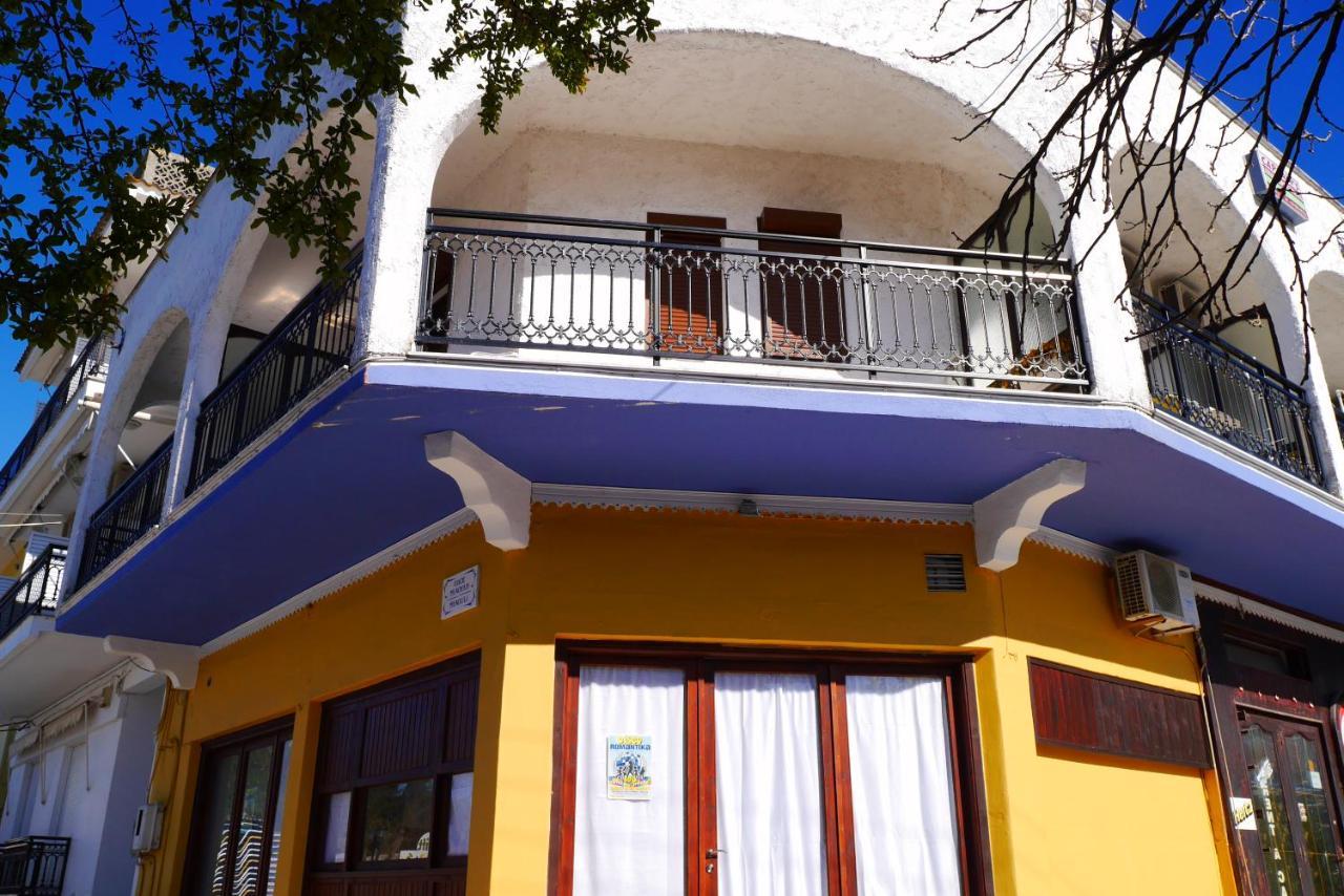 לימנאס Captain'S Beach Apartments מראה חיצוני תמונה