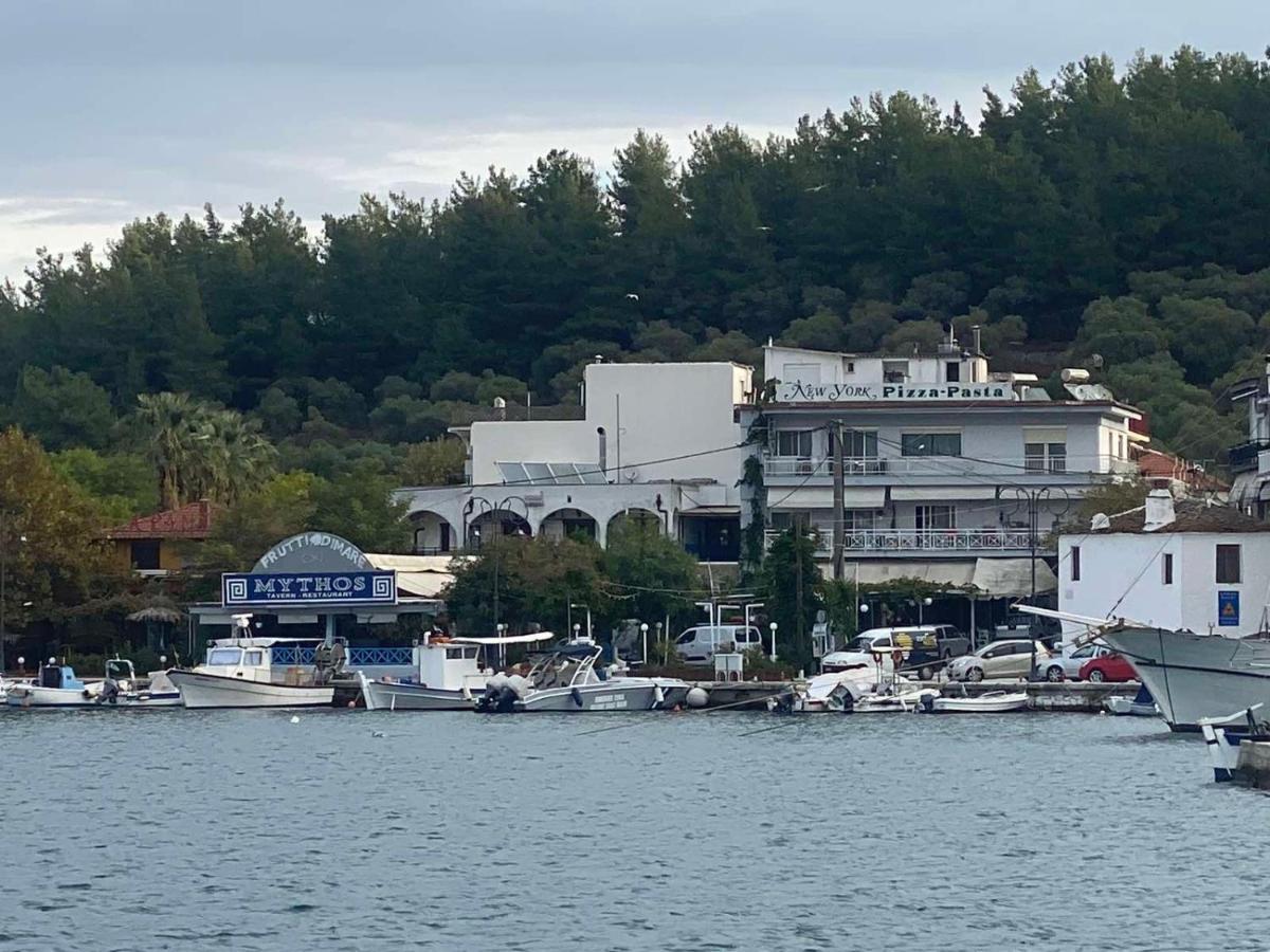 לימנאס Captain'S Beach Apartments מראה חיצוני תמונה